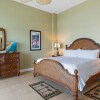 Отель Crescent Siesta Key Charmer 3 Bedroom Condo by RedAwning, фото 14
