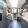 Отель Contemporary and Bright 3 Bedroom House in a Residential Area of Clapham, фото 5