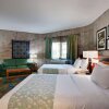 Отель La Quinta Inn & Suites by Wyndham Irvine Spectrum, фото 27