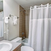Отель Roomy Condo with Great Amenities - VS438 by RedAwning, фото 10