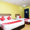 Отель Golden Terminal Lodge by OYO Rooms, фото 21