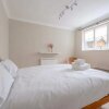 Отель Lovely 1 Bedroom With Patio - 10 Mins From Hyde Park, фото 15