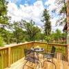Отель Texas Trio Cabin, 3 Bedrooms, Hot Tub, Fireplace, Sleeps 6, фото 16