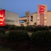 Отель Red Roof Inn Virginia Beach - Norfolk Airport, фото 32