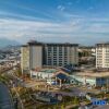 Отель Lijiang Caizu Holiday Hotel в Лицзяне