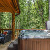 Отель Hemlock Hideaway 6 Bedroom House, фото 21