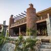 Отель Kuriftu Resort & Spa Debre Zeyit в Дебре-Зейит