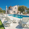 Отель Amazing Home in Stratincica With Wifi and 5 Bedrooms, фото 17