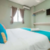 Отель Sans Hotel Fiducia Pondok Gede, фото 3