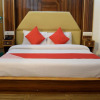 Отель OYO 11733 Hotel Sunlight, фото 4