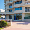Отель Burleigh Surf Apartments, фото 1