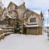 Отель Aspen Ridge 17 by Avantstay Ski-in/ski-out Town House w/ Hot Tub, фото 23