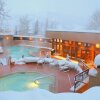 Отель Snowmass Woodrun V 4 Bedroom Ski in, Ski out Mountain Residence in the Heart of Snowmass Village, фото 2