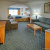 Отель Holiday Inn Express Hotel & Suites Carlsbad, фото 5