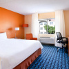 Отель Holiday Inn Express & Suites Phoenix - Mesa West, an IHG Hotel, фото 3
