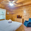 Отель Cabin w/ Hot Tub ~ 6 Mi to Downtown Gatlinburg!, фото 4