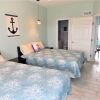 Отель Captain's Quarters 1 Bedroom Condo by Redawning, фото 14