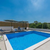 Отель Modernly Equipped Holiday House Near Rovinj With Private Pool for 6 Person, фото 18
