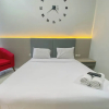 Отель Comfortable 1Br Without Living Room At Amartha View Apartment, фото 9