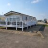 Отель Remarkable 2-bed Lodge in Clacton-on-sea, фото 18