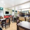 Отель Comfort Inn & Suites Irvine Spectrum, фото 33