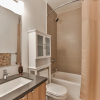 Отель QuickStay - Chic in Yorkville (Yonge & Bloor), фото 9