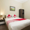 Отель OYO 572 Omah Gedongkuning Syariah Homestay, фото 5