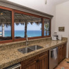 Отель Casa Tranquila Only Steps to The Ocean 5-bedrooms Sleeps 9, фото 9