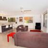 Отель 35 Santa Monica Avenue Coolum Beach, Pet Friendly, Linen Included, фото 2