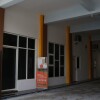 Отель RedDoorz Syariah near Suncity Mall Madiun, фото 1