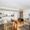 Отель Modern 2BR + 100 Walkscore | Theatre District | Evonify, фото 9