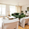 Отель The Kew Wonder - Glamorous 3bdr With Parking and Balcony, фото 1