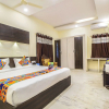 Отель Fabhotel Crown Suites, фото 2