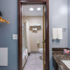 Отель Econo Lodge Inn & Suites, фото 8