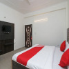 Отель OYO 12493 Hotel Taaz Comfort Inn, фото 2