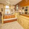 Отель Thomas' Lake Berkley Resort Townhome, фото 24