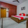 Отель OYO 19645 Corporate Club, фото 6