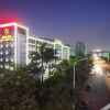 Отель Luminous Jade Hotel, фото 1