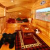Отель Howling Wolf - One Bedroom Cabin, фото 9