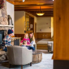 Отель Zephyr Mountain Lodge, фото 30