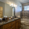 Отель Garlands' Alpine Lodge Luxury Vacation At Windcliff 3 Bedroom Home by RedAwning, фото 15