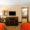 Отель Comfort Inn & Suites Cleveland, фото 4