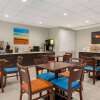 Отель Days Inn & Suites by Wyndham Greater Tomball, фото 12