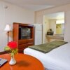 Отель Americas Best Inn & Suites - Downtown Augusta, фото 2