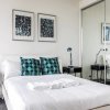 Отель Modern 1 Bedroom Apartment With Rooftop Terrace And Spa в Мельбурне