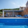 Отель Amazing Home in Cres With Wifi, Heated Swimming Pool and 6 Bedrooms, фото 5
