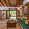 Отель Toucan Villa Family Home w Private Pool Garden AC, фото 7