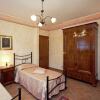 Отель Tuscan Style Apartment with View of the Hills, фото 5