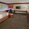 Отель La Quinta Inn & Suites Columbus State University, фото 2