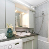 Отель One Bedroom Apartment Hip & Spacious, фото 11
